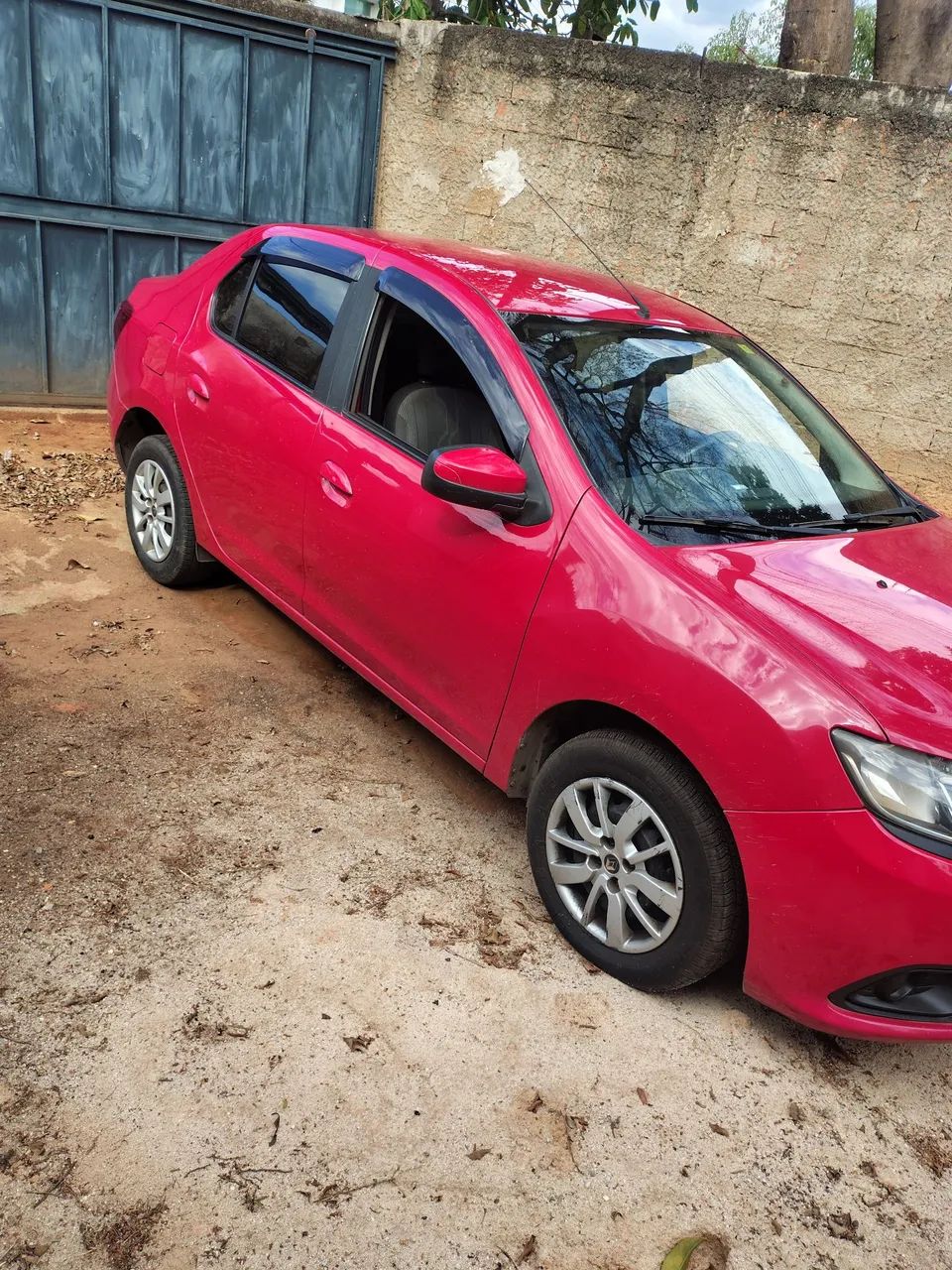 Renault Logan Expression Flex 1.0 12V 4P 2017 - Foto 3