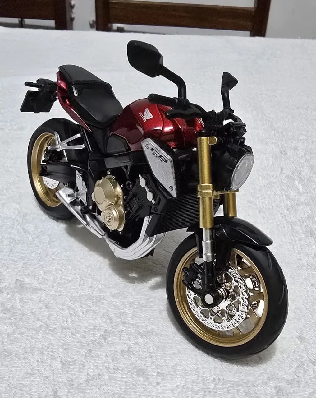 Moto miniatura Honda CB650r  - Foto 3