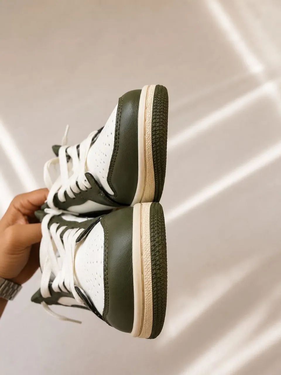 Tênis Nike Air Jordan 1 Low Medium Olive 41 - Foto 4