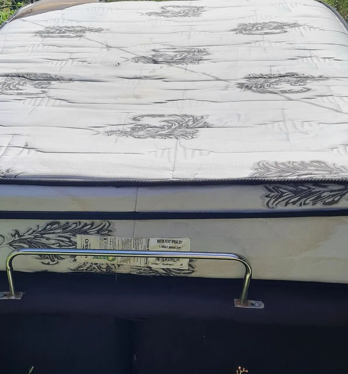 Cama casal +Baú