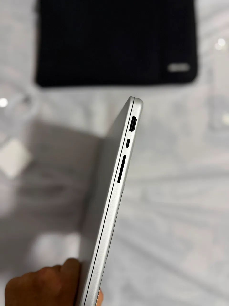 MacBook Pro M5 de 16GB 1TB - Foto 3