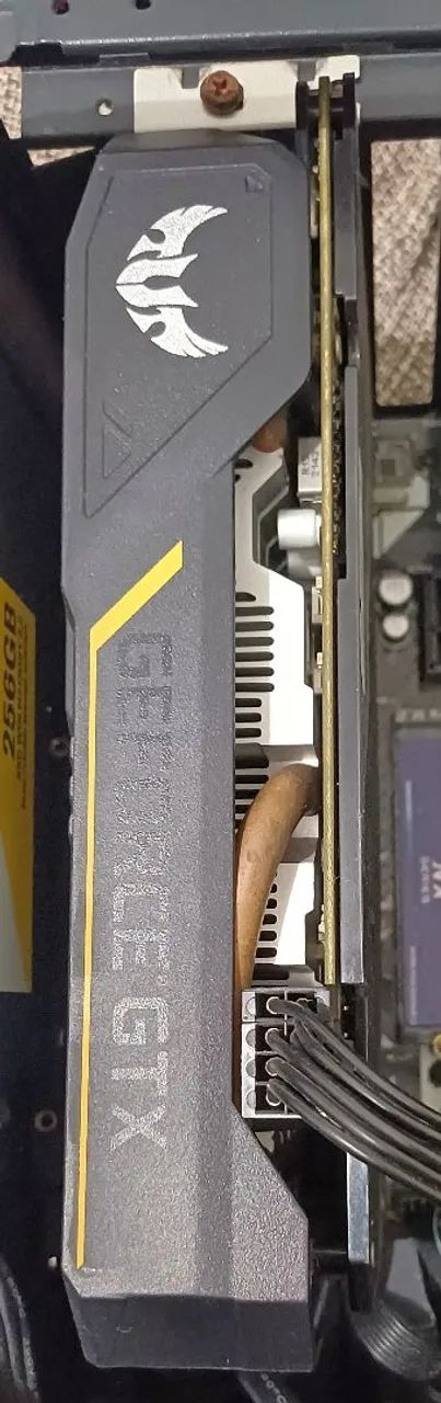 PLACA DE VÍDEO GTX 1660TI EM BOM ESTADO.