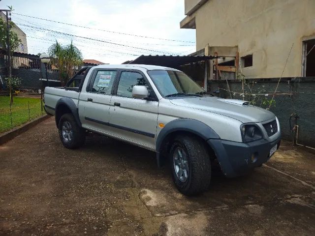 Mitsubishi L200 L200 OUTDOOR HPE 2.5 4x4 CD T.Dies. Mec. 2010