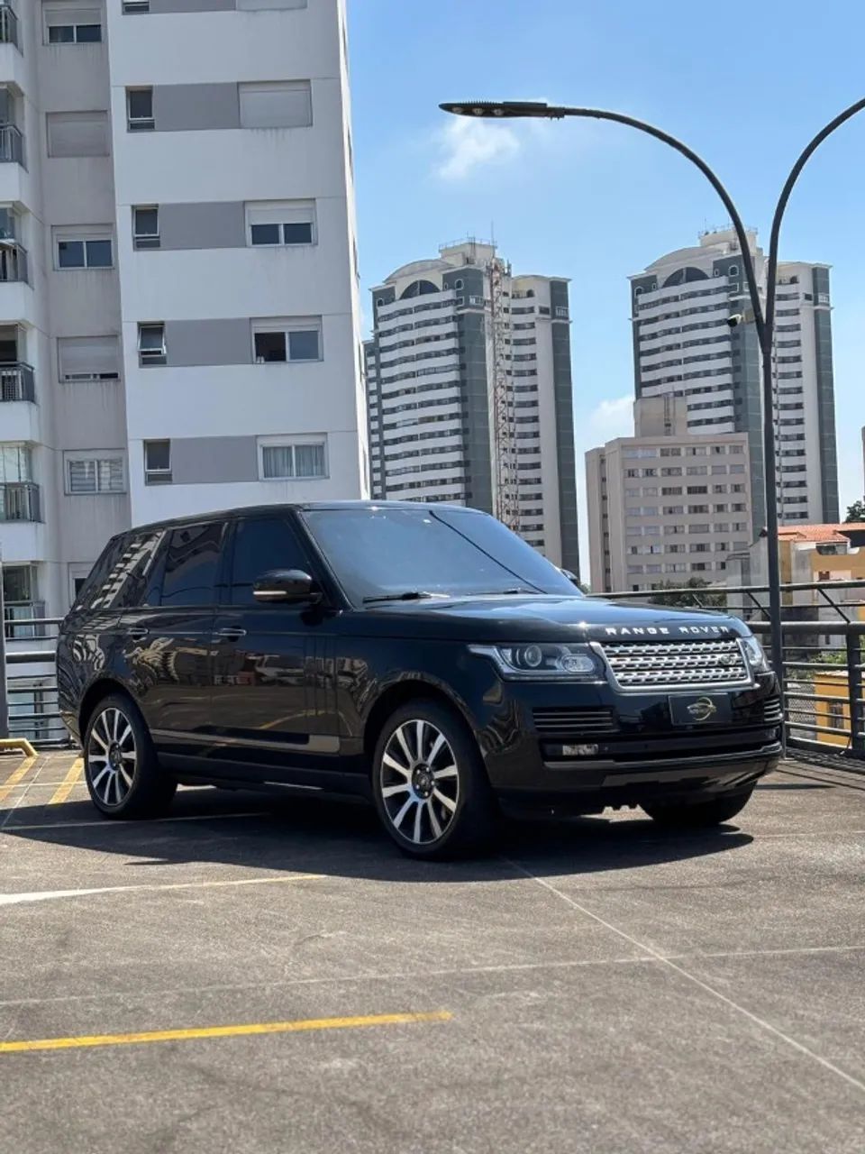 Land Rover Range Rover Vogue Range Rover Vogue 4.4 Auto. SDV8 Diesel. 2015 2015