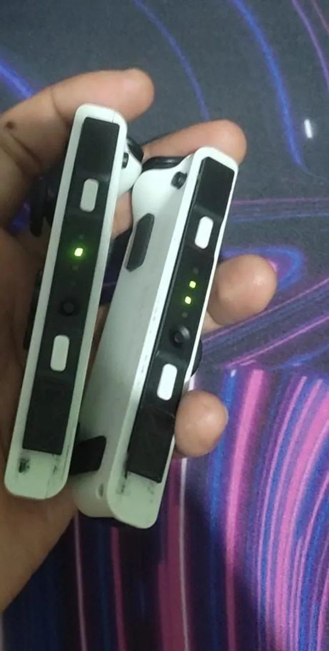 Par de JoyCons Originais Nitendo Switch - Foto 3