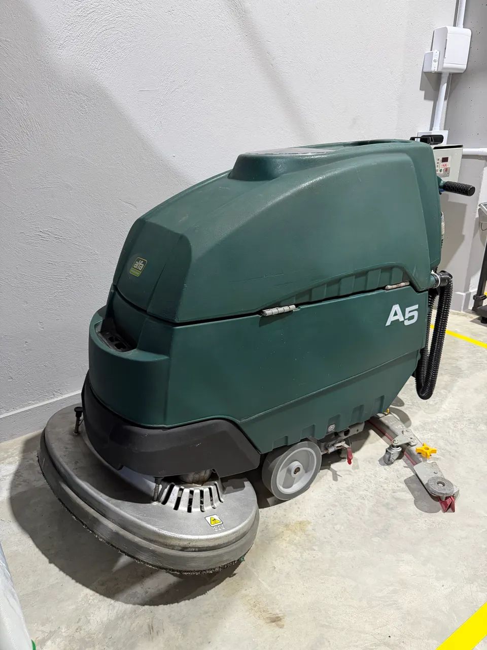 Lavadora de Piso Alfa Tennant A5