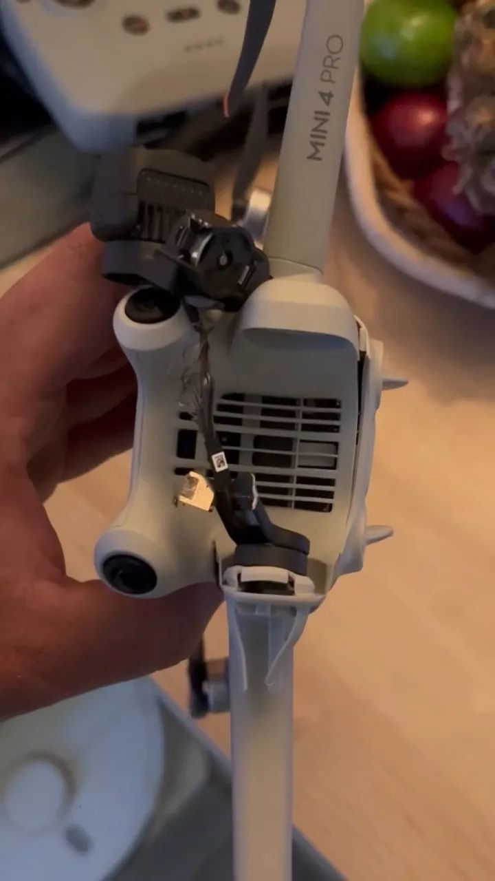 DJI Mini 4 Pro - Para Reparo ou Retirada de Peças - Foto 3
