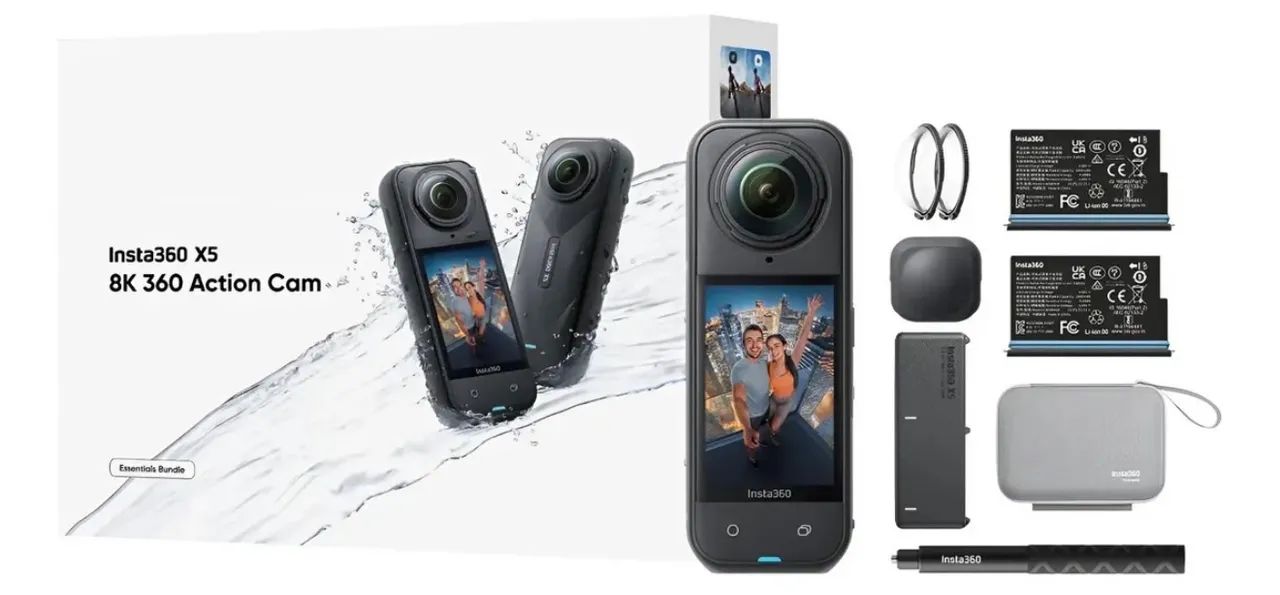 Câmera Insta360 X5