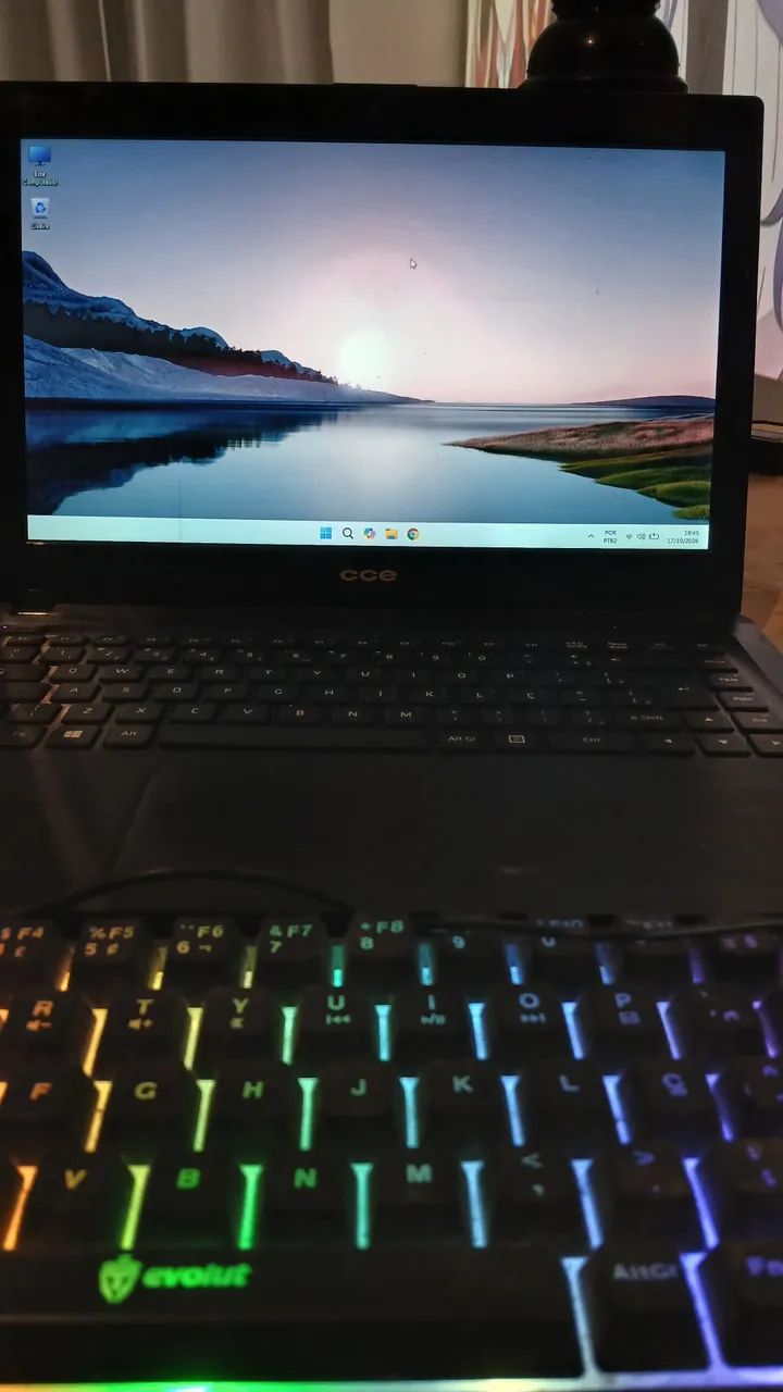 Vendo notebook cce