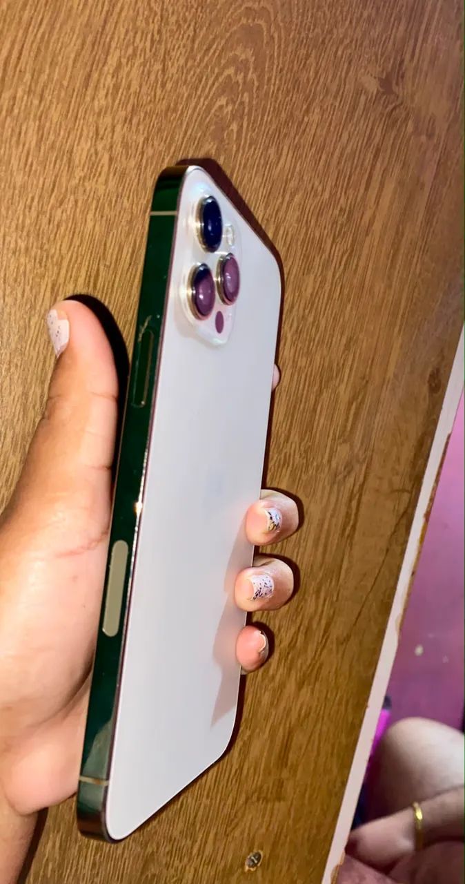 iPhone 12 Pro Max dourado  - Foto 2