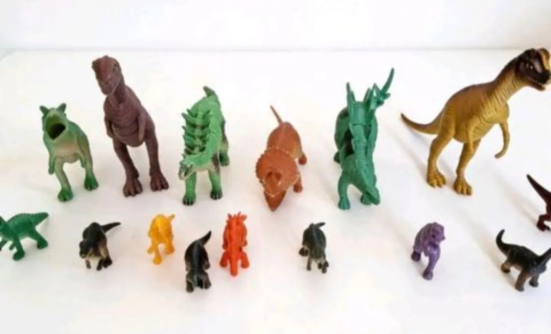 Conjunto De Dinossauros Com 15 Peças - Foto 3
