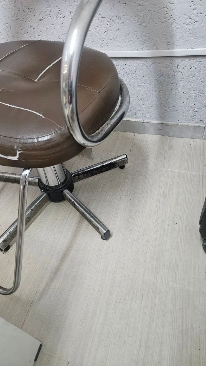 Cadeira de cabelereiro - Foto 2