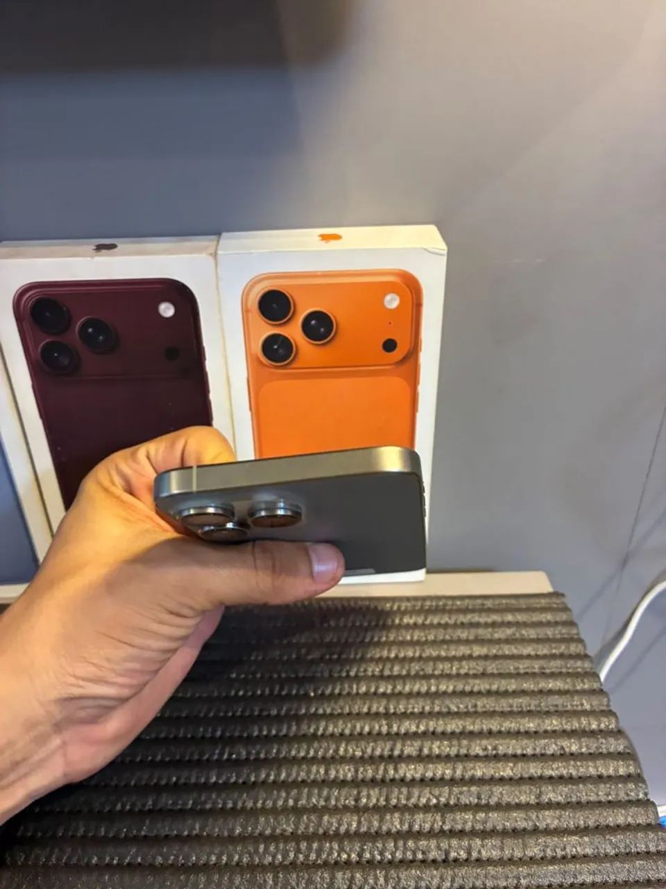 iPhone 15 Pro Max - 256GB <br>?4.200,00 - Foto 2