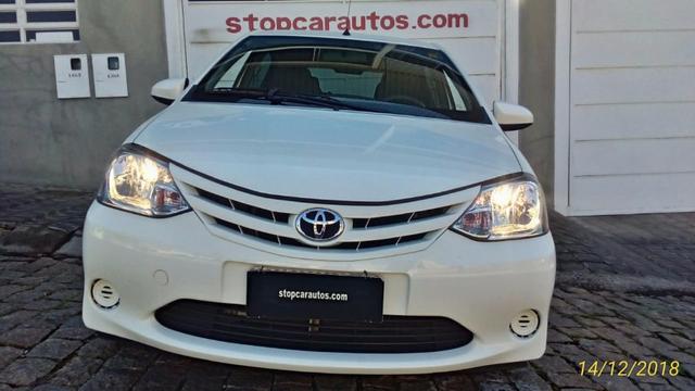 Toyota Etios 1.3 Mecânico Branco 2016 - Foto 2