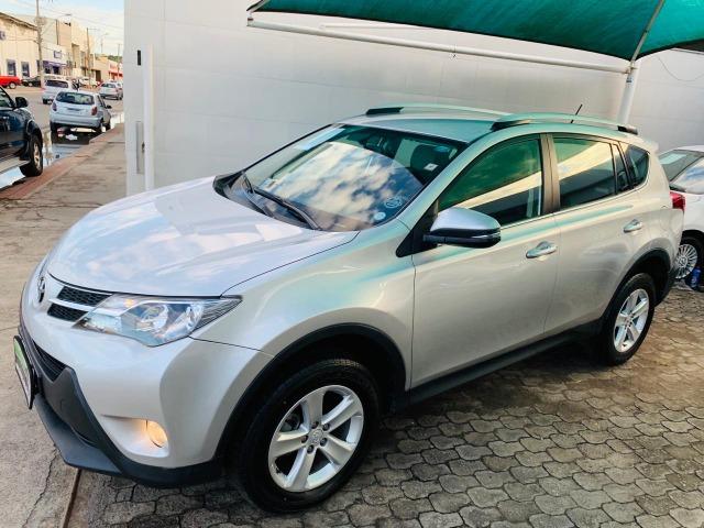 Toyota Rav4 aut. 4x2 , Estado Único ,50000km revisada Toyota 13/13 !!!!!! - Foto 3