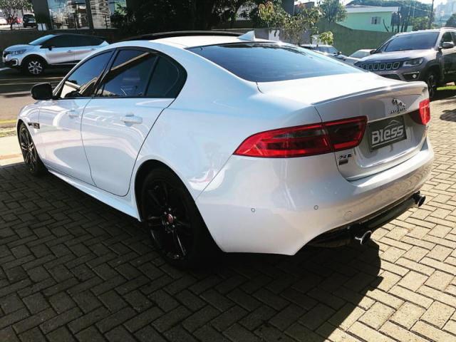 JAGUAR XE 2.0 Turbocharged R-Sport 240cv 2016 - Foto 2