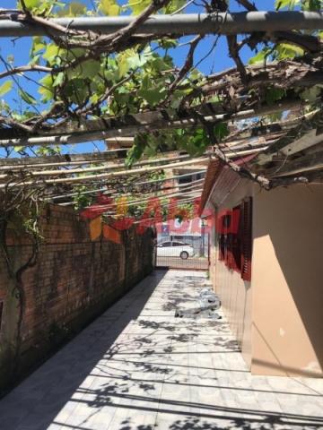 CASA RESIDENCIAL - 2 DORM. E 1 VAGA