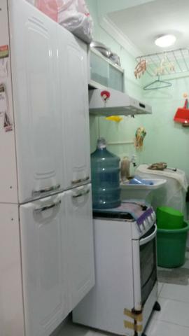 Via Roma aptº com 2/4 mobiliado contato 91-