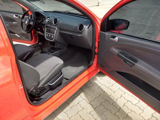 VW Saveiro 1.6 trend CS ano 2013 - Foto 10