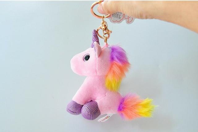 Chaveiro Unicórnio De Pelúcia Plush Fofinho E Charmoso - Foto 2