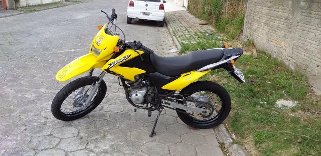 Troco por moto *