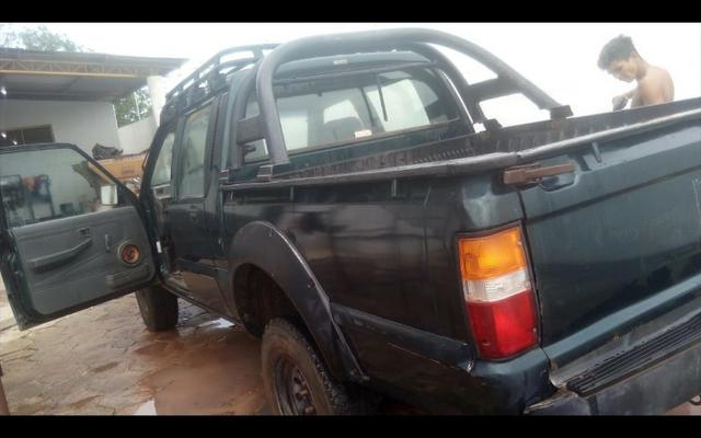 Mitsubishi L200 Savana 4x4 2005 2006 - Foto 6