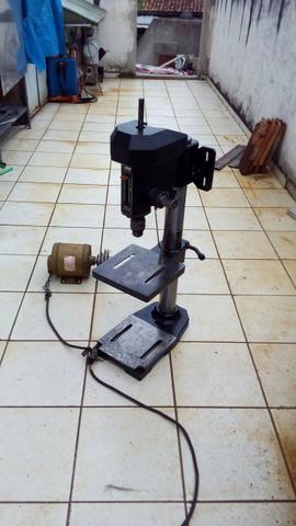 Vendo furadeira