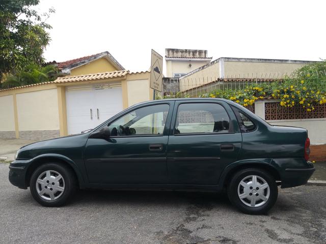 Corsa classic 2005 completo de tudo