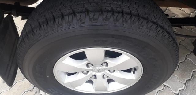 TOYOTA Hilux Caminhonete 2.7 16V 4P SR FLEX CABINE DUPLA AUTOMÁTICO - Foto 9