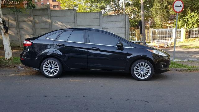New Fiesta 1.6 AT Titanium com GNV
