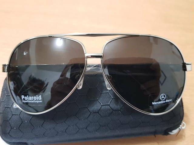 Lindos óculos(aviador) marca(Mercedes bens)lente polarizada UV-400 top