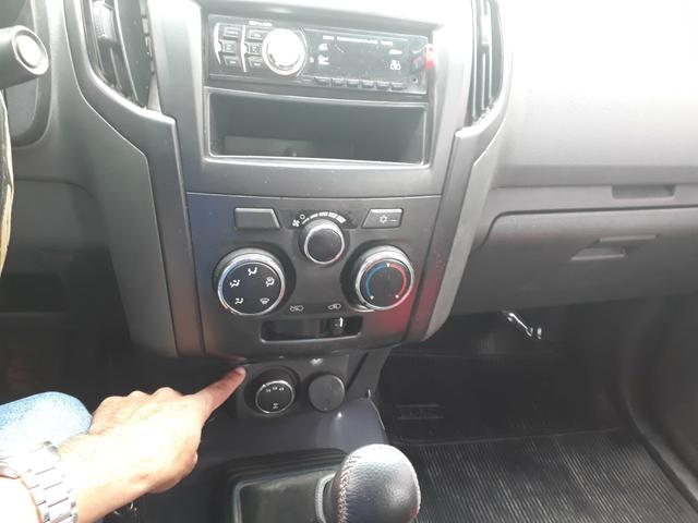 Vendo ou troco S10 Cab. dupla 2013 63.000 R$ - Foto 11