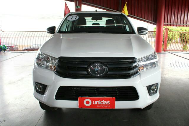 Hilux cd std MT 4x4 2.8 2017 - Foto 2