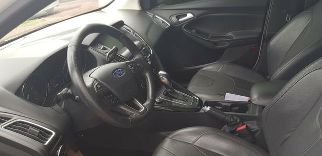 Focus Titanium. 2016 powershift - Foto 2