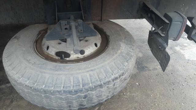 Vw 12140 com carroceria /SEM o guindaste - Foto 9