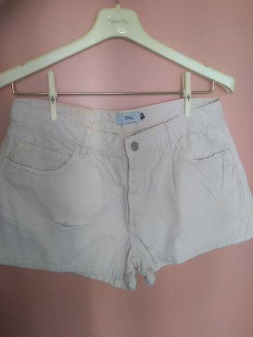 short jeans bege