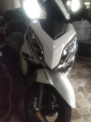HONDA ELITE 2021/22  TIROU DA LOJA PARA CARAGEM 