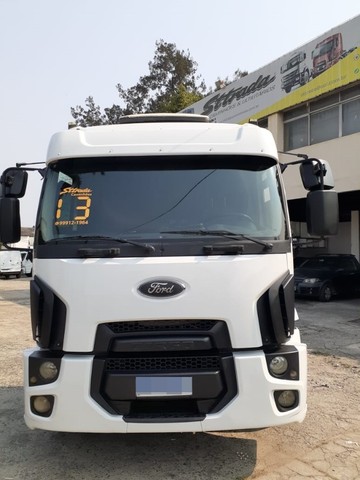 FORD CARGO 2429L SEMI-LEITO ANO 2013 COMPLETO DE FÁBRICA