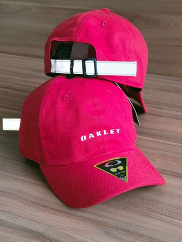 Boné Oakley 6 Panel Refletivo - Comprar em KR Outlet