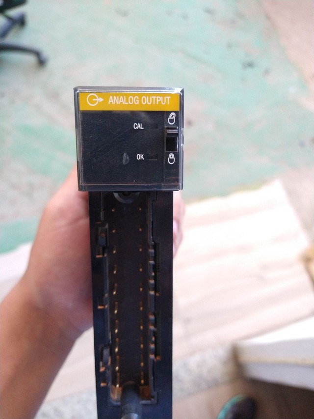 Allen Brandley ANALOG OUTPUT 