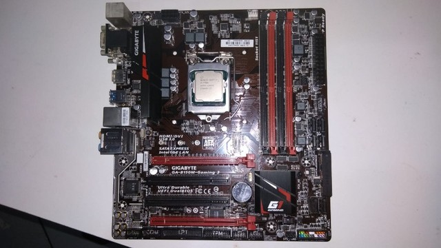 Kit Intel i7 7 geração + placa mãe b150m gigabyte gaming + water cooler