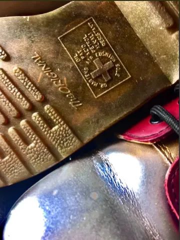 Bota Doc Martens Cherry/silvergold - Helmut Lang Concept - Foto 3