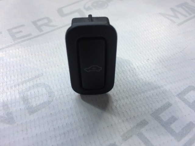 interruptor botao do alarme linha volkswagem golf tsi 14/tiguan 14/polo02/amarok/jetta - Foto 4