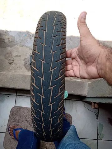 Vendo pneu aro 18 100/90 traseiro usado - Foto 4