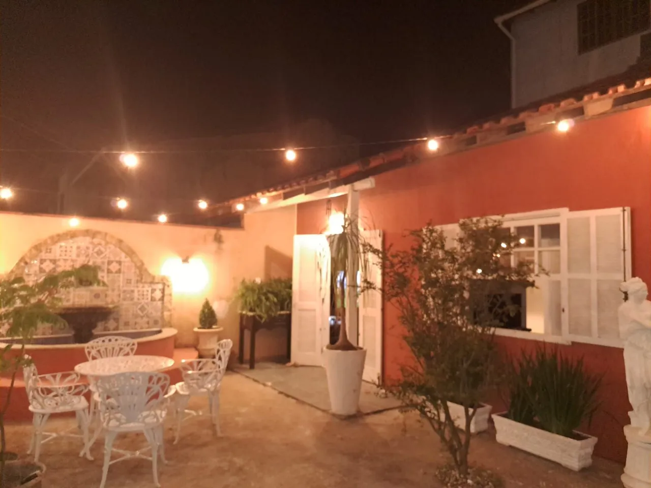 Excelente casa com quintal amplo no Parque Aeroporto