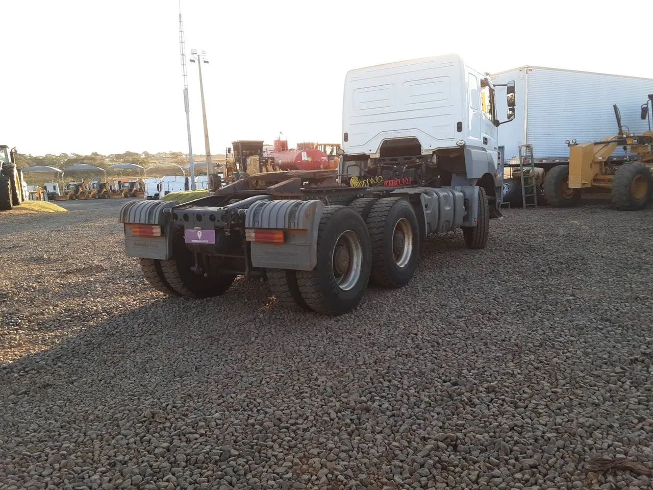 Mercedes-Benz Axor 3344 6X4 E5 2019/2020 - Foto 4