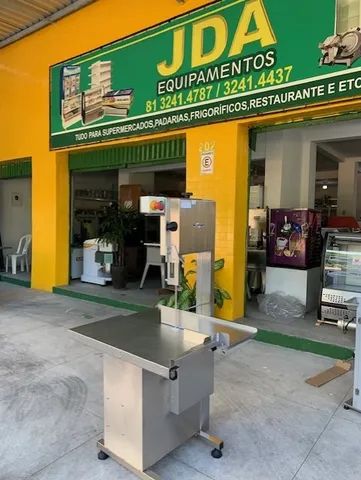 Serra fita para carnes , peixes , em inox - marca skymsen - supermercado 