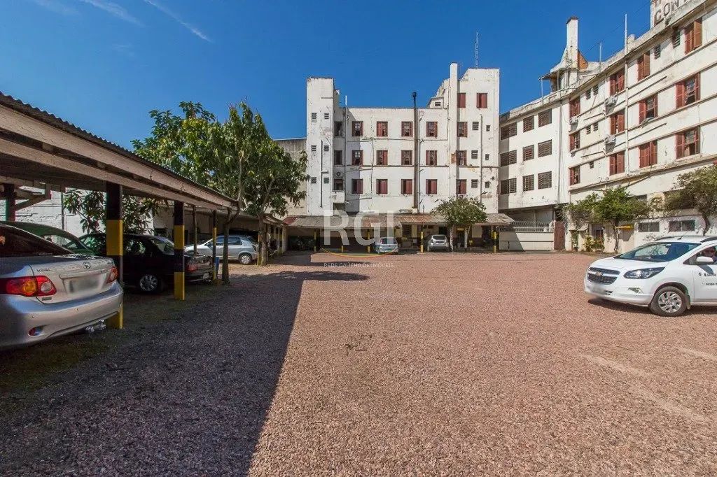 VALOR A COMBINAR, ANALISAM-SE PROPOSTAS. Hotel no Bairro Navegantes, estacionamento própri - Foto 2