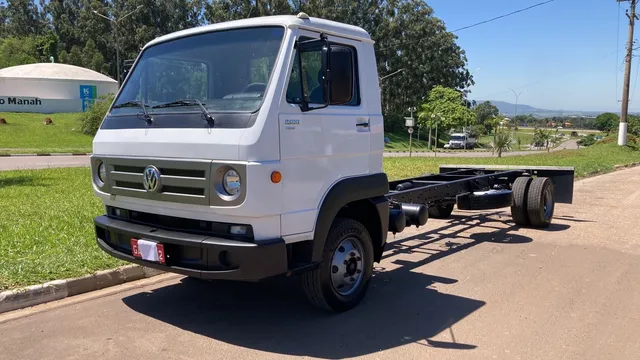 Caminhao VW 8160