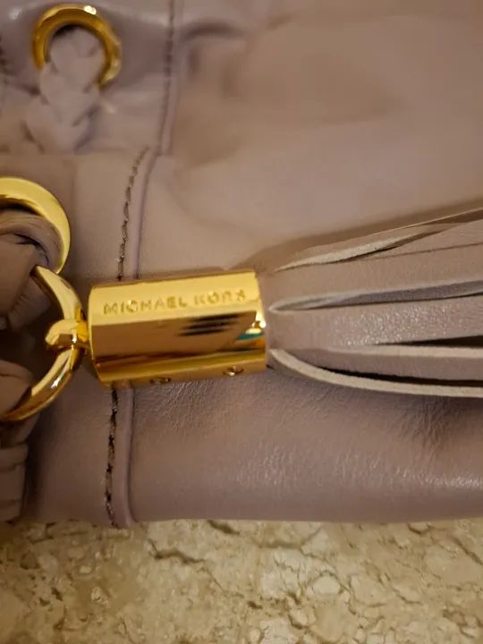 Bolsa MK couro legítimo EUA - Foto 2